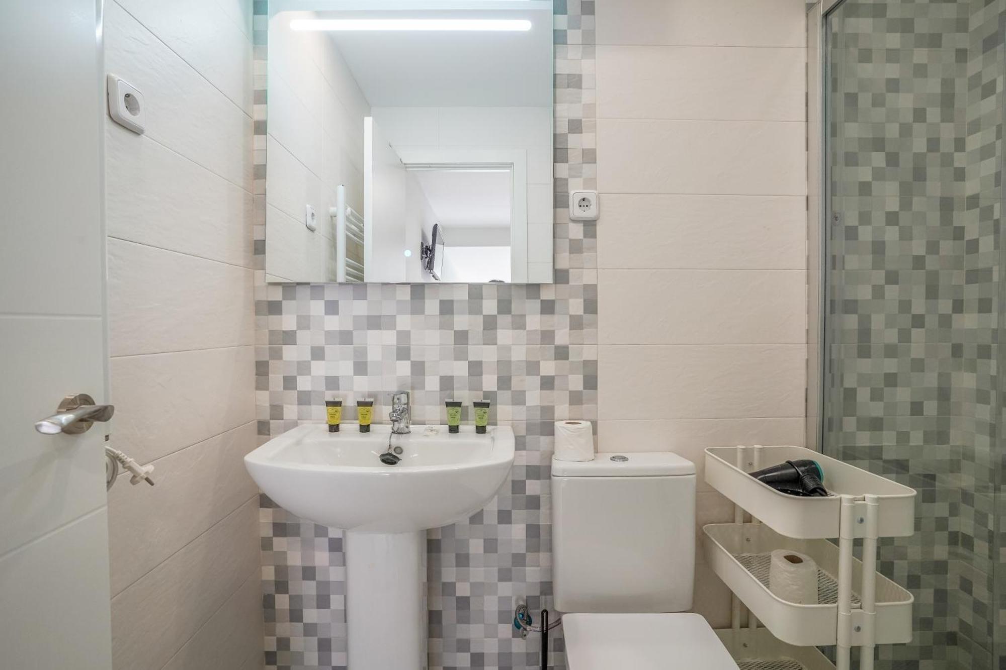 Modern Duplex-2Bedrooms 1.5Baths-Delicias Madri Exterior foto
